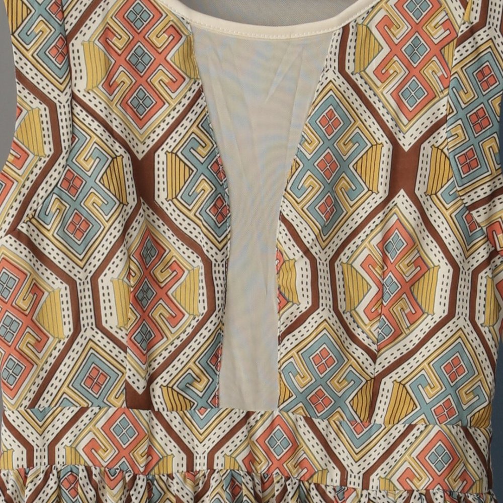 Multi-color pattern dress - Picture 3 of 8